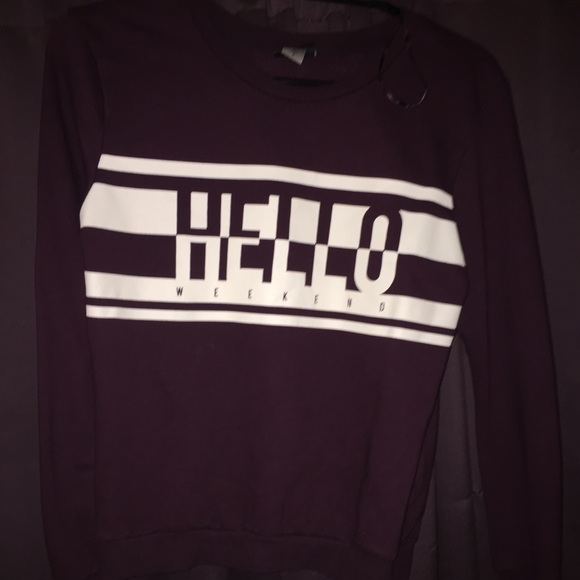 Maroon Crew neck “Hello Weekend” - Picture 1 of 1
